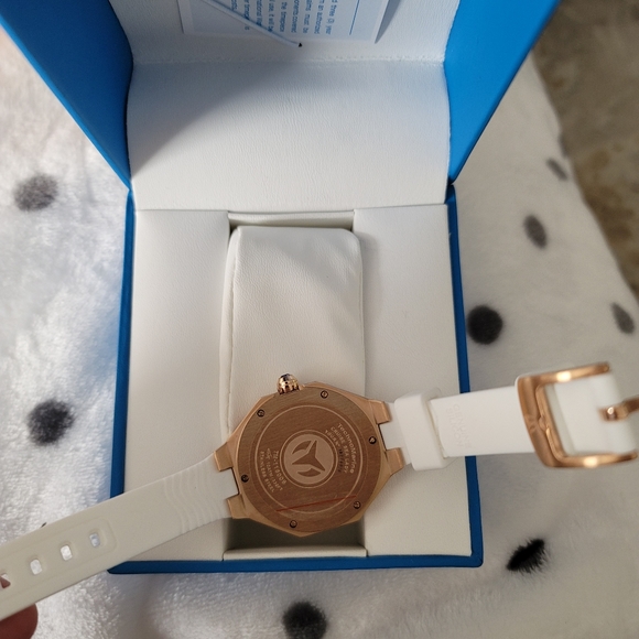 Technomarine Watch - Picture 2 of 6